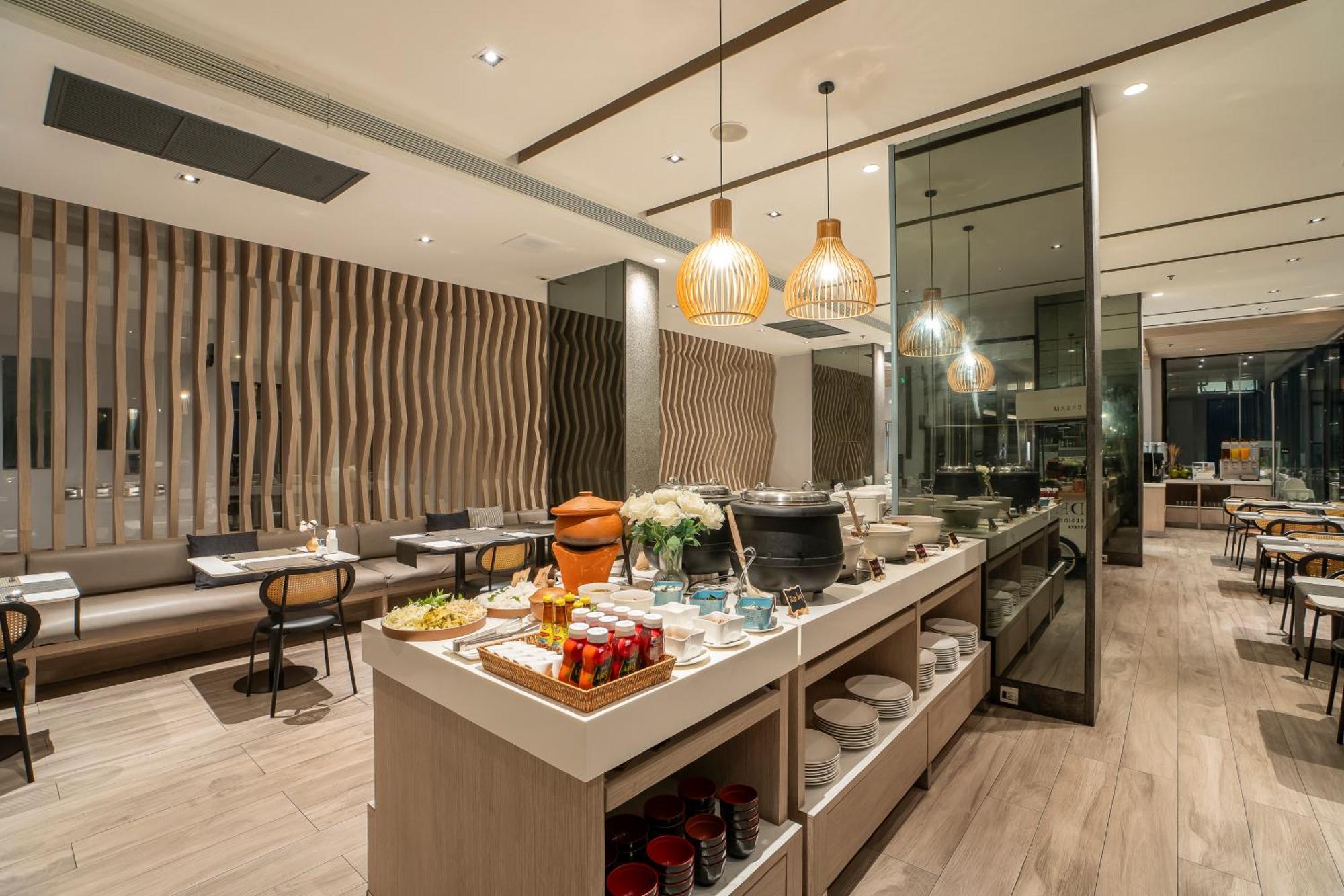 Arden Hotel And Residence By At Mind Chonburi Bagian luar foto